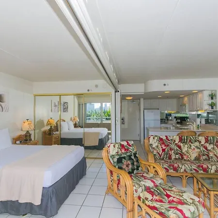 Waikiki Beach Resort